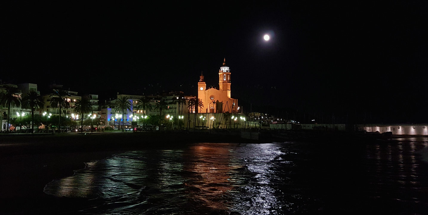 Home church-Sitges-night